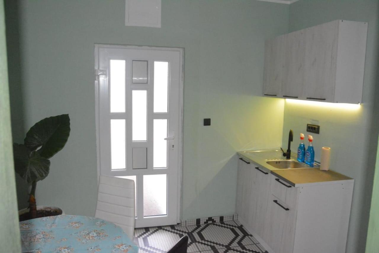 Gazdinstvo Tadic Pension Nikšić Buitenkant foto